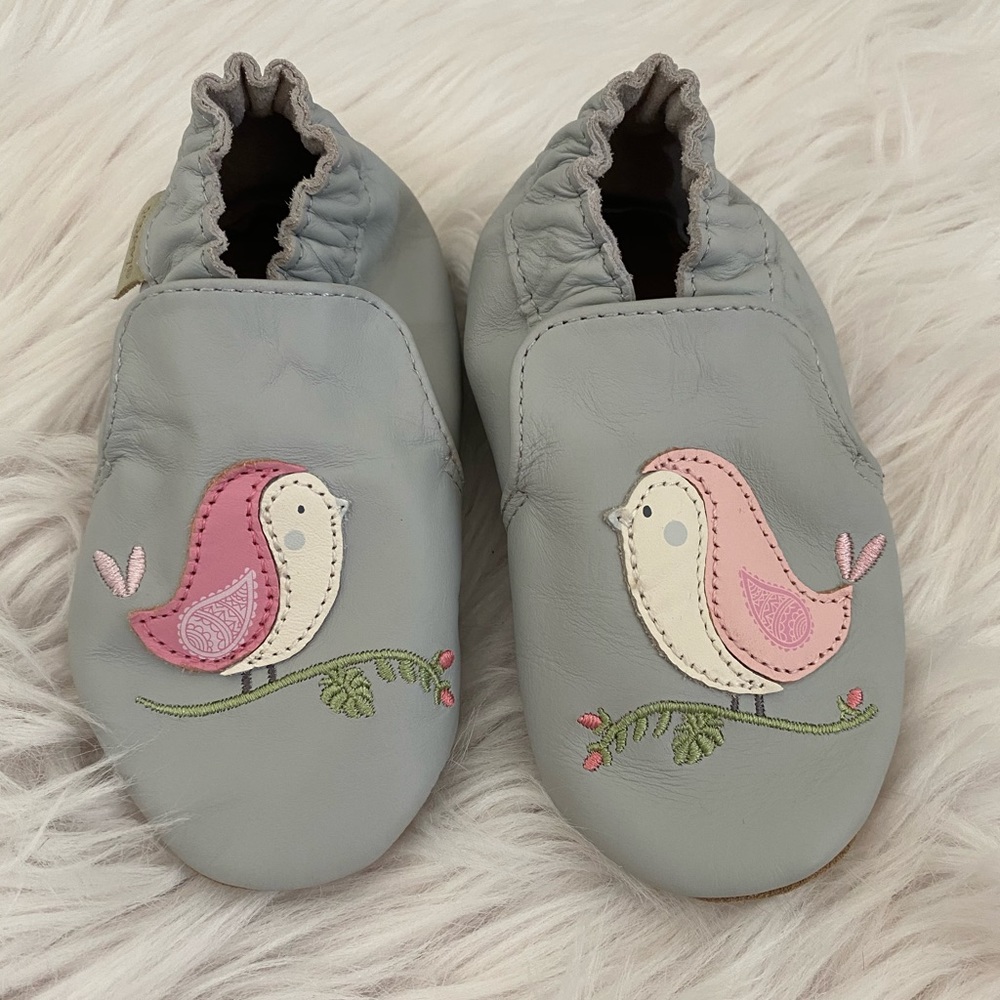 Robeez crib shoes